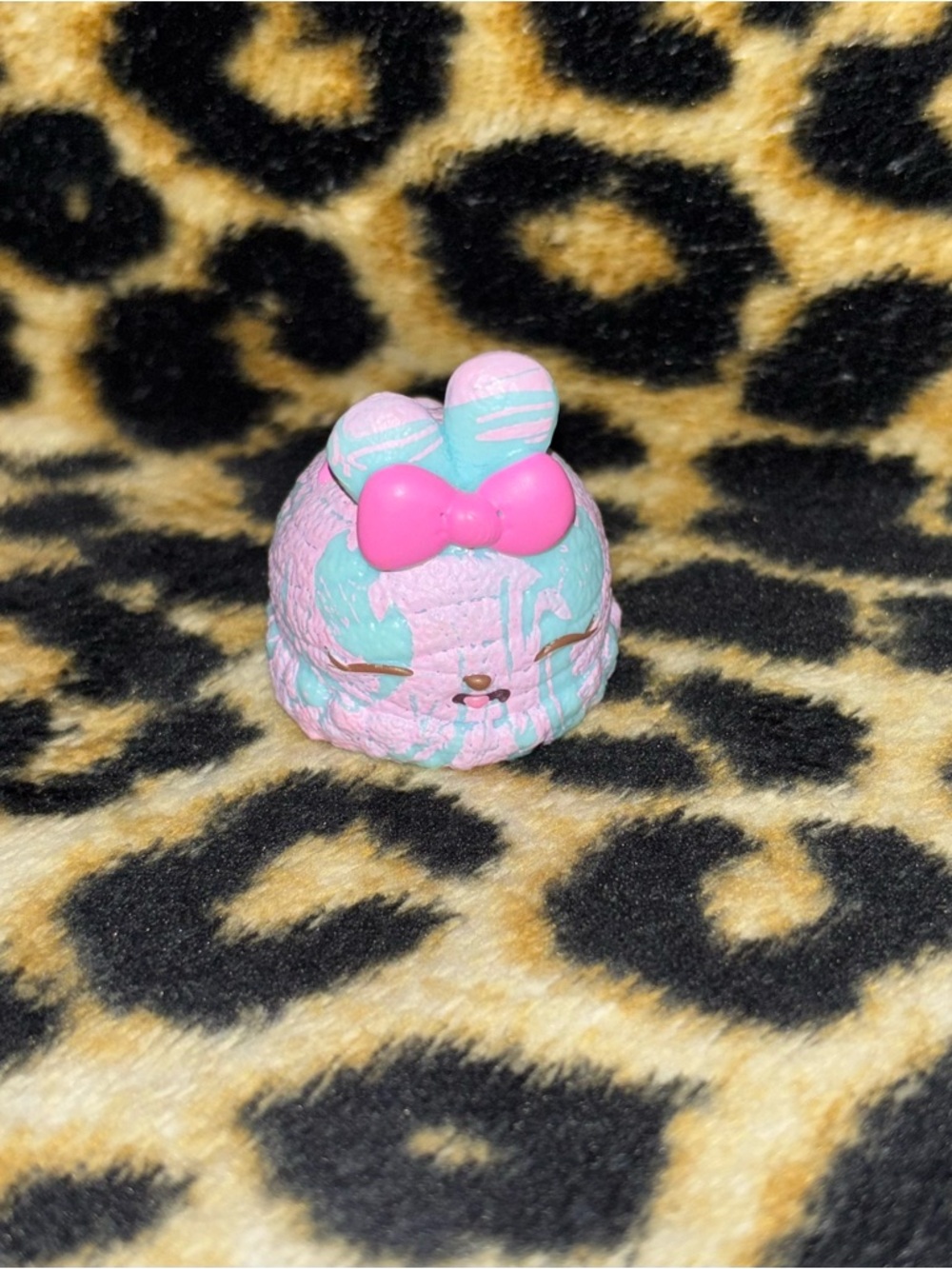 num noms toasty mellow gloss up + 4 additional num noms (reserved listing) - Picture 7 of 13
